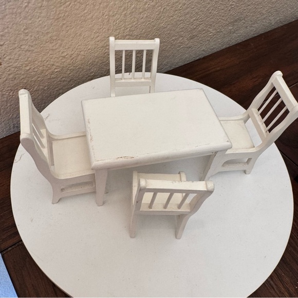 Vintage dollhouse furniture White Miniature Dining Table and Chairs Set - Picture 2 of 8
